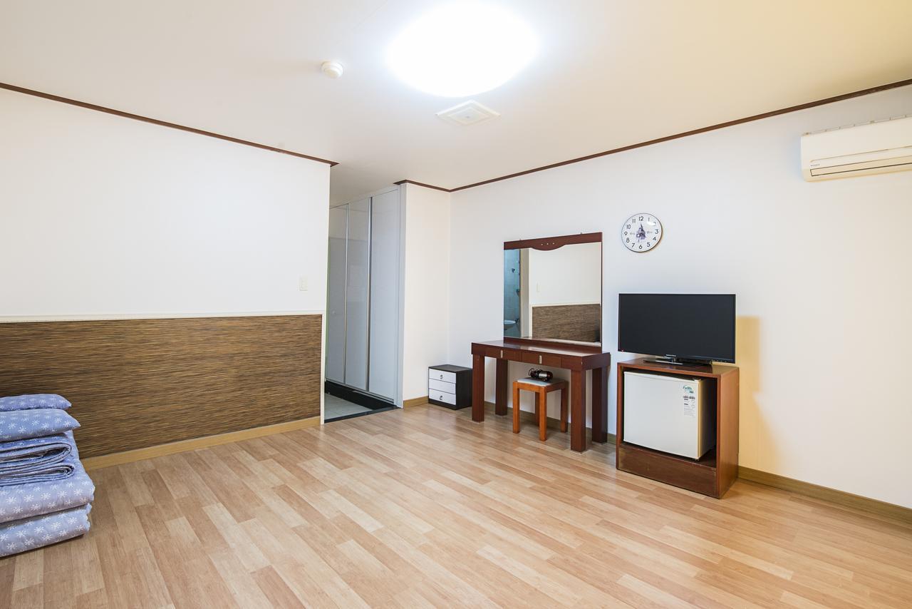 Jeju Youth Hostel Zewnętrze zdjęcie