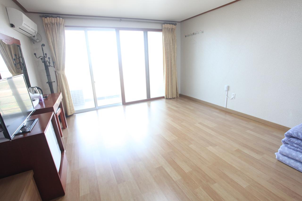 Jeju Youth Hostel Zewnętrze zdjęcie