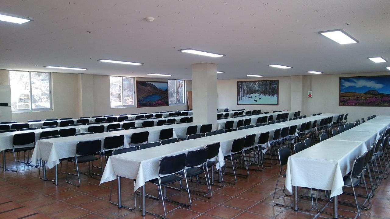 Jeju Youth Hostel Zewnętrze zdjęcie